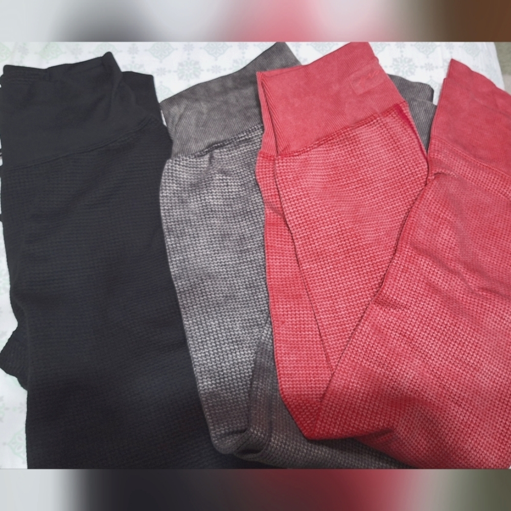 VS Pink Active waffle knit leggings  size large